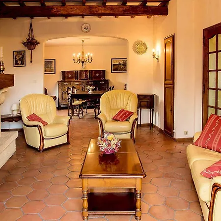 0392 La Roucoule Villa *